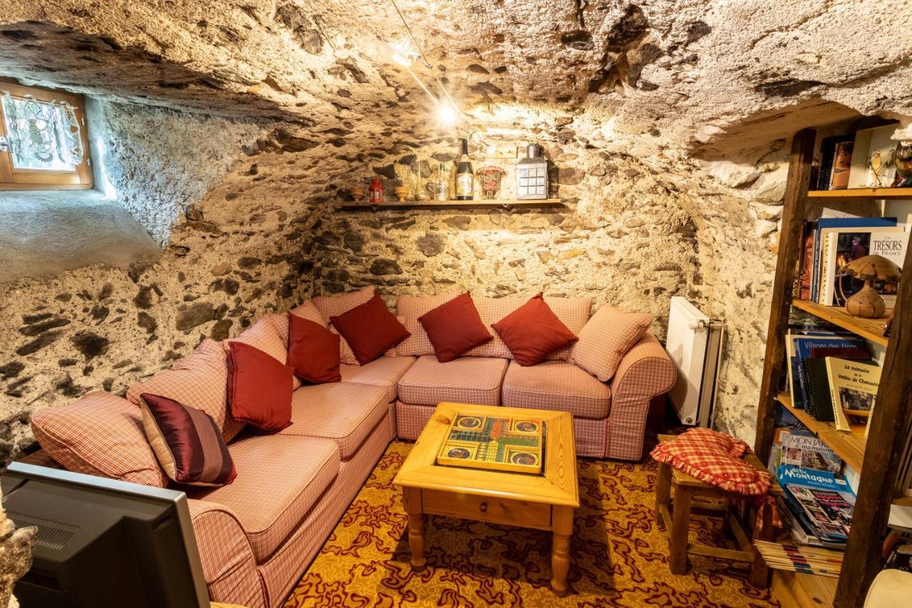 Chalet Pele - Alpes Travel - Central Chamonix - Sleeps 11 Экстерьер фото
